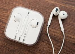 Apple MD827ZM/A - EAR-PODS (WITH REMOTE AND MIC) - WITH REMOTE AND MIC - Warranty: 12M